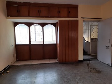 Room in 2 BHK Apartment at Sarita Vihar – for Rent