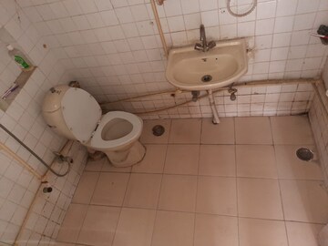 Bathroom in 2 BHK Apartment at Sarita Vihar – for Rent