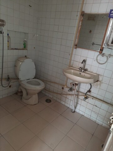 Bathroom in 2 BHK Apartment at Sarita Vihar – for Rent
