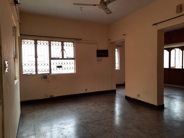 Room in 2 BHK Apartment at Sarita Vihar – for Rent