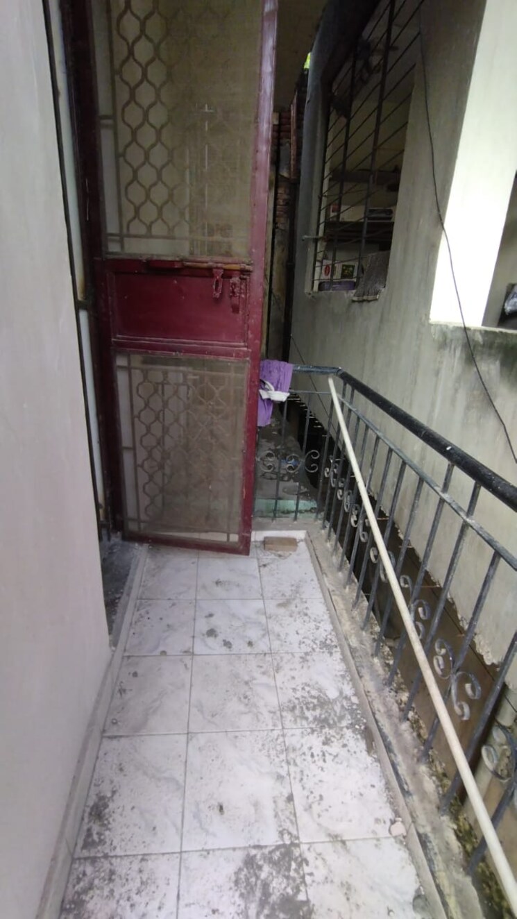 Balcony, jasola vihar 2 Bedroom 700 Sq.Ft. Apartment In Jasola Vihar Delhi 9197025