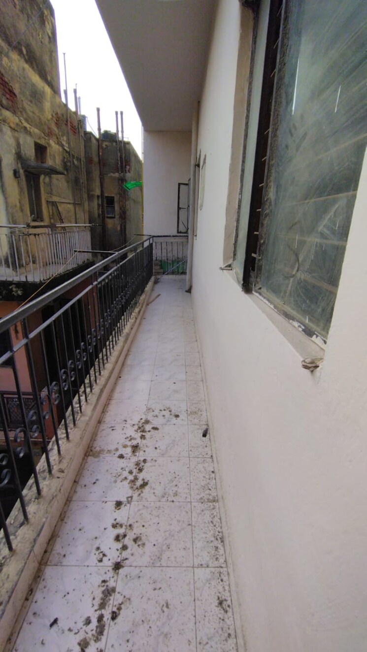 Balcony, jasola vihar 2 Bedroom 700 Sq.Ft. Apartment In Jasola Vihar Delhi 9197025