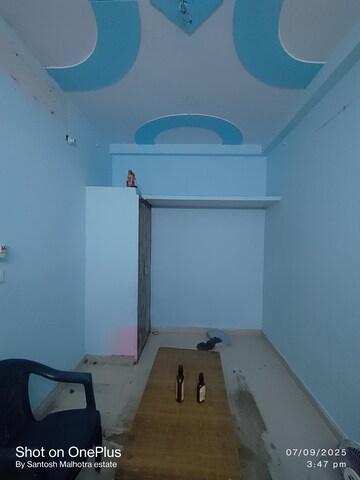 Bedroom in 1 BHK Builder Floor at Dwarka Mor – for Rent