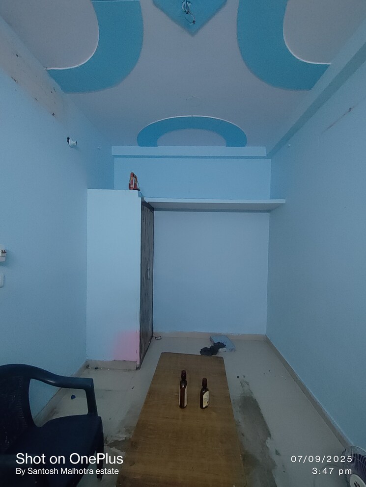 Bedroom, dwarka mor 1 Bedroom 50 Sq.Yd. Builder Floor In Dwarka Mor Delhi 9197052