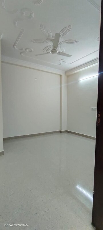 Room in 2 BHK Builder Floor at Chattarpur – for Rent