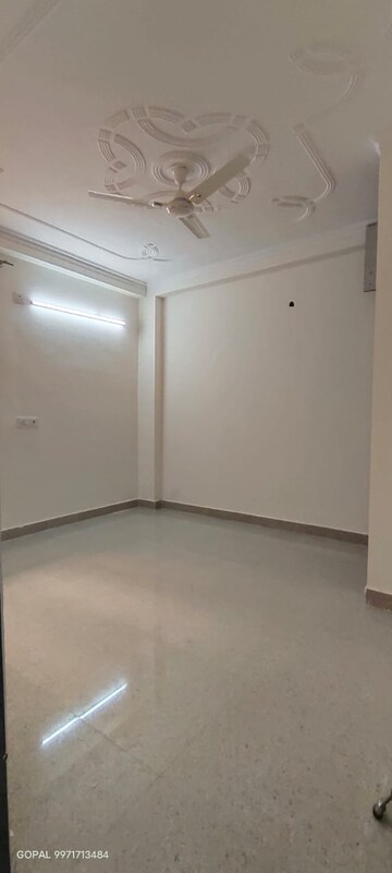 Room in 2 BHK Builder Floor at Chattarpur – for Rent