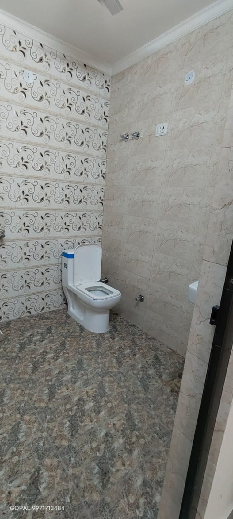 Bathroom, chattarpur 2 Bedroom 700 Sq.Ft. Builder Floor In Chattarpur Delhi 9197060