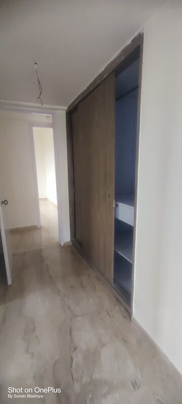 Bathroom in 3 BHK Apartment at Imperial Heights Goregaon West, Goregaon West – for Rent