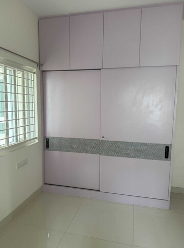 Room in 3 BHK Apartment at Honer Aquantis, Gopanpally – for Rent