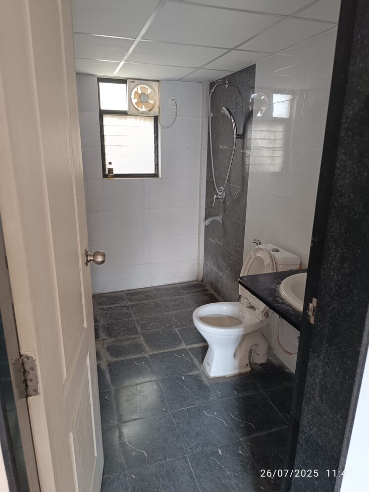 Bathroom, kolte-patil-margosa-heights 2 Bedroom 870 Sq.Ft. Apartment In Mohammadwadi Pune 9197097