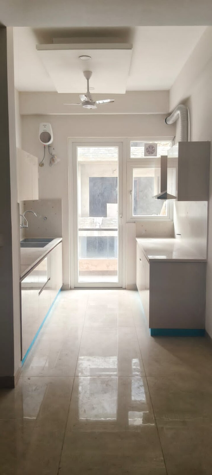 Kitchen, hlp-palmillas 3 Bedroom 1450 Sq.Ft. Apartment In Vip Road Zirakpur 9197098