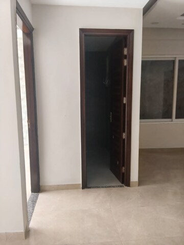 Building Lobby in 3 BHK Apartment at HLP Palmillas, Vip Road – for Rent