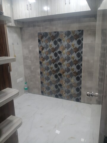 Bathroom in 1 BHK Apartment at Shree Sai Sundar Nagar CHS, Lower Parel – for Rent