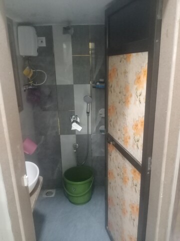 Furnished Amenities in 1 BHK Apartment at Shree Sai Sundar Nagar CHS, Lower Parel – for Rent