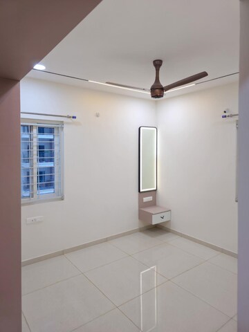 Room in 3 BHK Apartment at Narsingi – for Rent