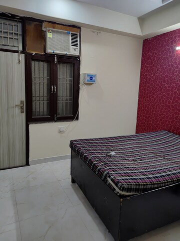 Bathroom in 1 BHK Apartment at Paradise Homz, Sector 45 – for Rent