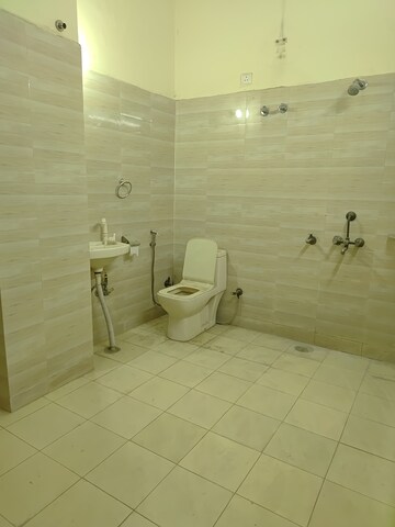 Bathroom in 1 BHK Apartment at Paradise Homz, Sector 45 – for Rent