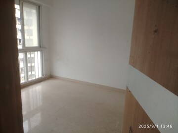 Room in 2 BHK Apartment at Worli – for Rent