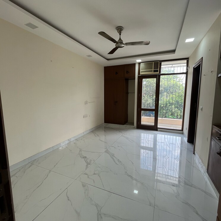 Room, greater kailash 3 Bedroom 2200 Sq.Ft. Builder Floor In Greater Kailash Delhi 9197185