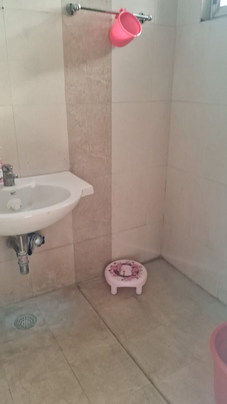 Bathroom, the-shree-sidhi 1 Bedroom 200 Sq.Ft. Apartment In Manesar Sector 1c Gurgaon 9197204