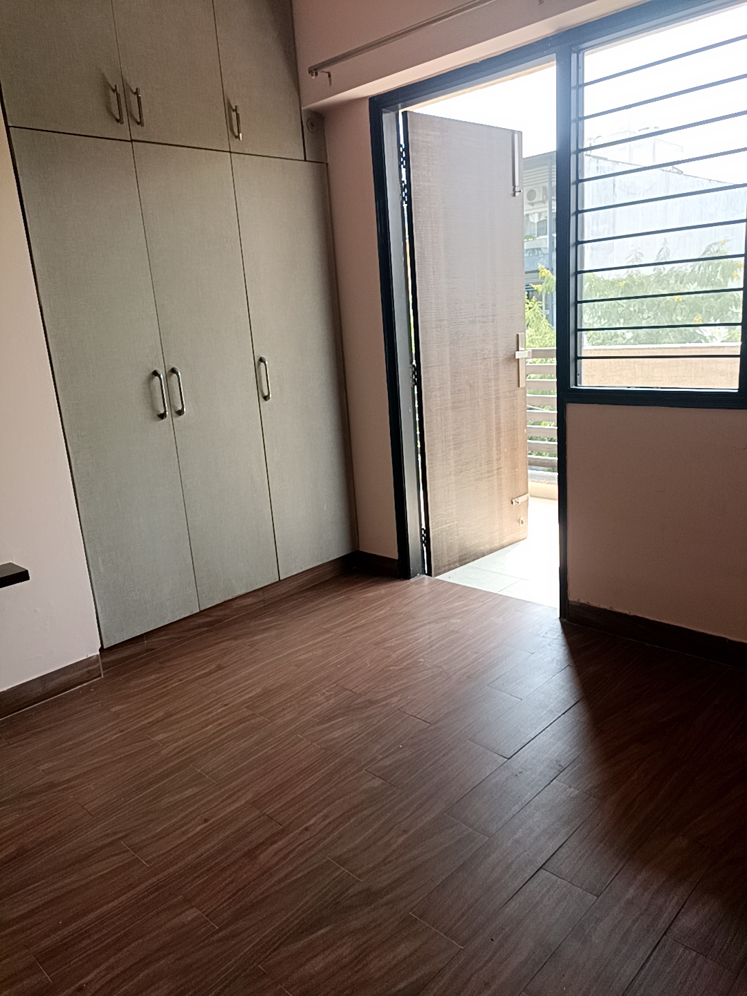 4 BHK Apartment For Rent in Tulip Violet