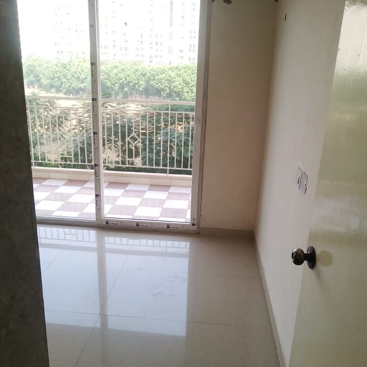 Balcony, shree-vardhman-green-court 2 Bedroom 590 Sq.Ft. Apartment In Sector 90 Gurgaon 9197286