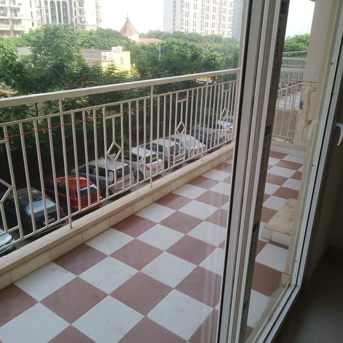 2 BHK Apartment For Rent in Shree Vardhman Green Court