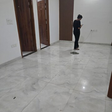 Room in 3 BHK Apartment at RWA Apartments Sector 122, Sector 122 – for Rent