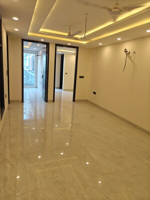 Room in 2 BHK Builder Floor at Sultanpur – for Sale