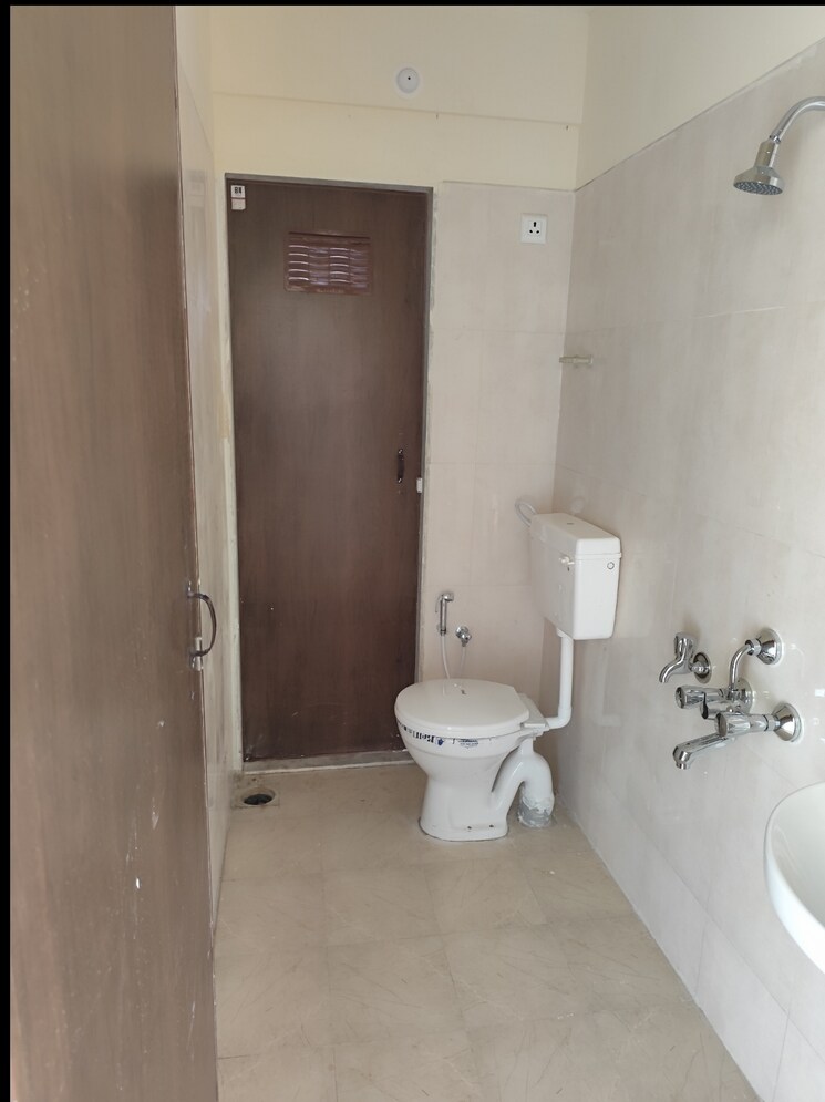 Bathroom, ram-pushpanjali-residency 2 Bedroom 660 Sq.Ft. Apartment In Owale Thane 9197366