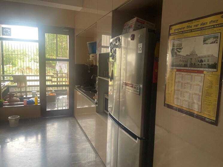 Tv Room, dlf-the-ultima 3 Bedroom 1942 Sq.Ft. Apartment In Sector 81 Gurgaon 9197382