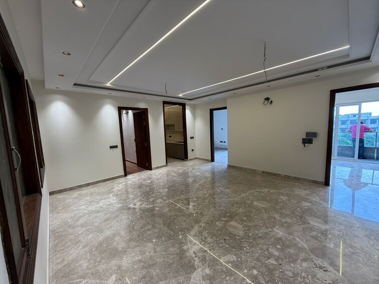 Cover Image, model town 5 Bedroom 450 Sq.Yd. Builder Floor In Model Town Delhi 9197454