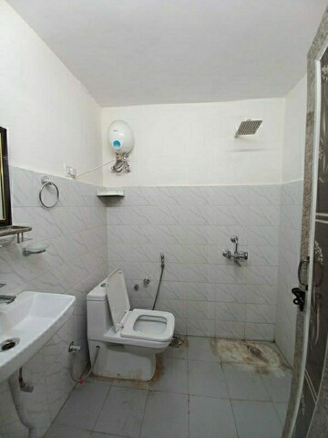 Bathroom in 2 BHK Apartment at Ninex RMG Residency, Sector 37c – for Rent