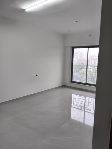 Room in 3 BHK Apartment at Vile Parle West – for Rent
