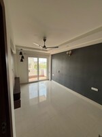 3 BHK 1795 Sq.Ft. Builder Floor in Omaxe Designer Villas Mayfield Garden