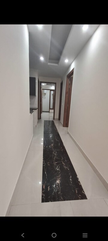 Building Lobby in 4 BHK Builder Floor at Saket – for Rent