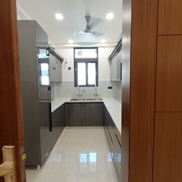 Kitchen in 4 BHK Builder Floor at Sector 85 – for Sale