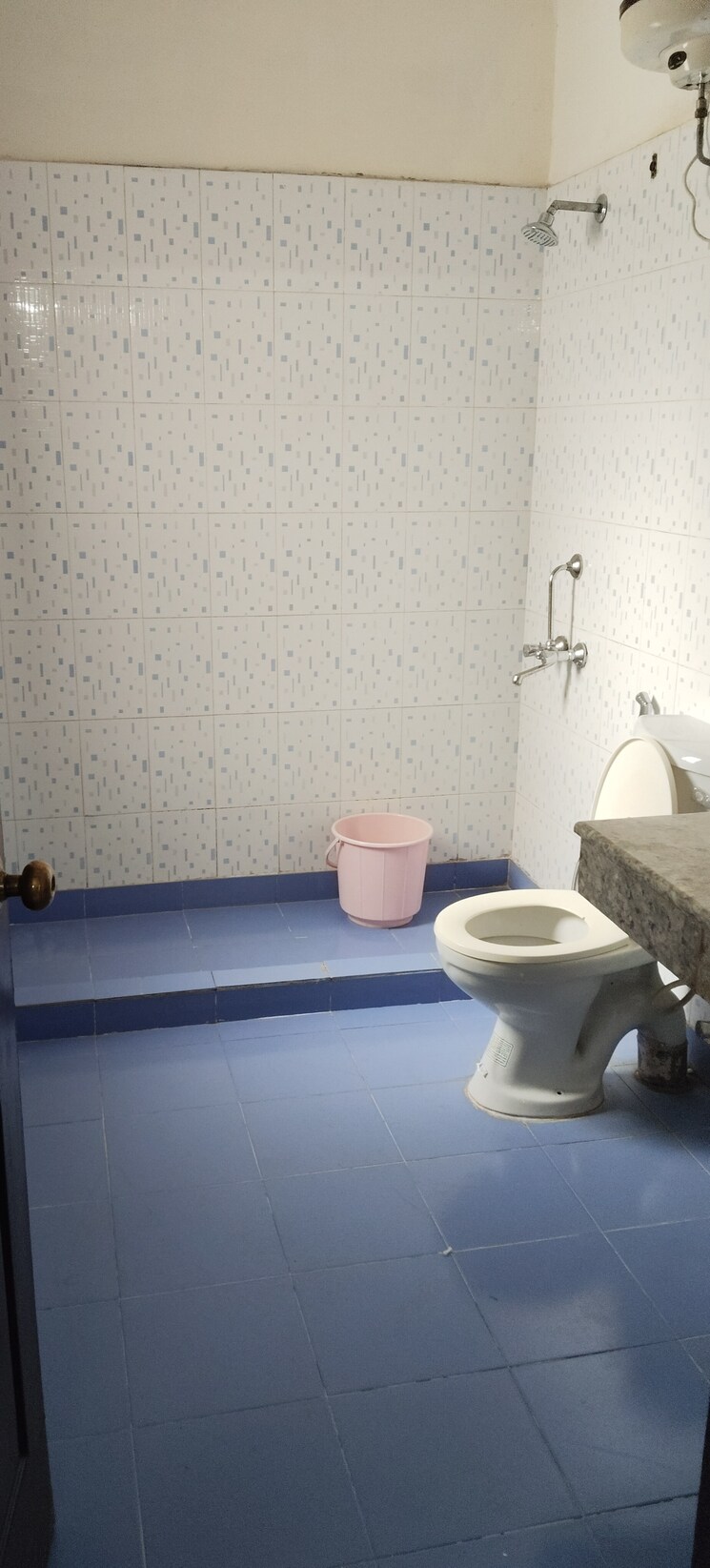 Bathroom, sector 55 4 Bedroom 4000 Sq.Ft. Builder Floor In Sector 55 Gurgaon 9197662