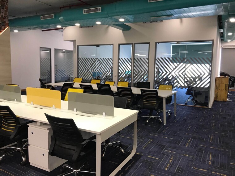 Team Area, new palasia Commercial Office Space 2000 Sq.Ft. In New Palasia Indore 9197640