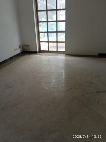 Room in 6+ BHK Villa at DLF Royale Residences, Dlf Phase I – for Rent