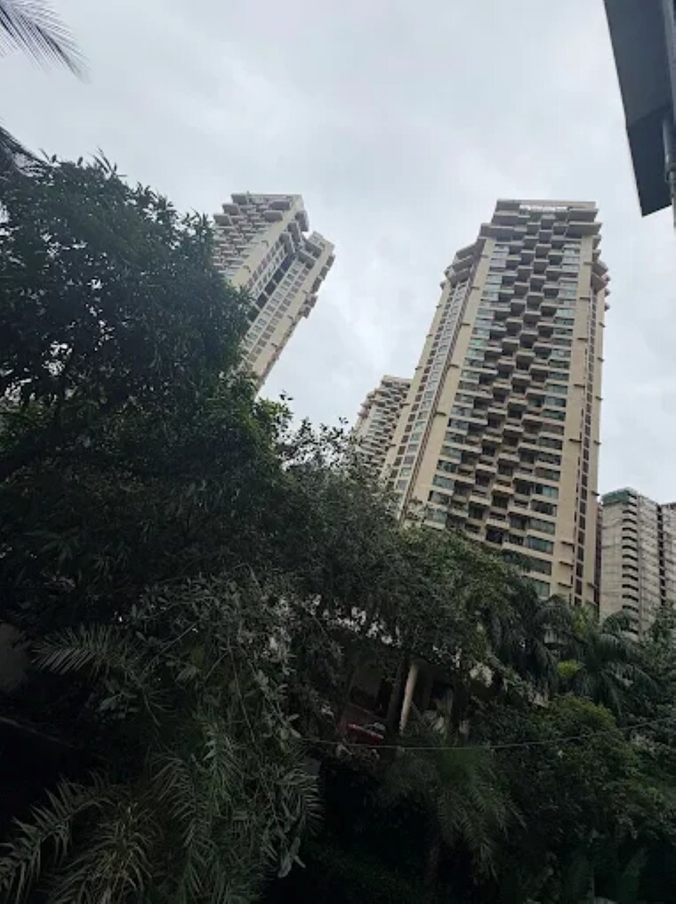 Exterior View, oberoi-springs 3 Bedroom 1150 Sq.Ft. Apartment In Andheri West Mumbai 9194471