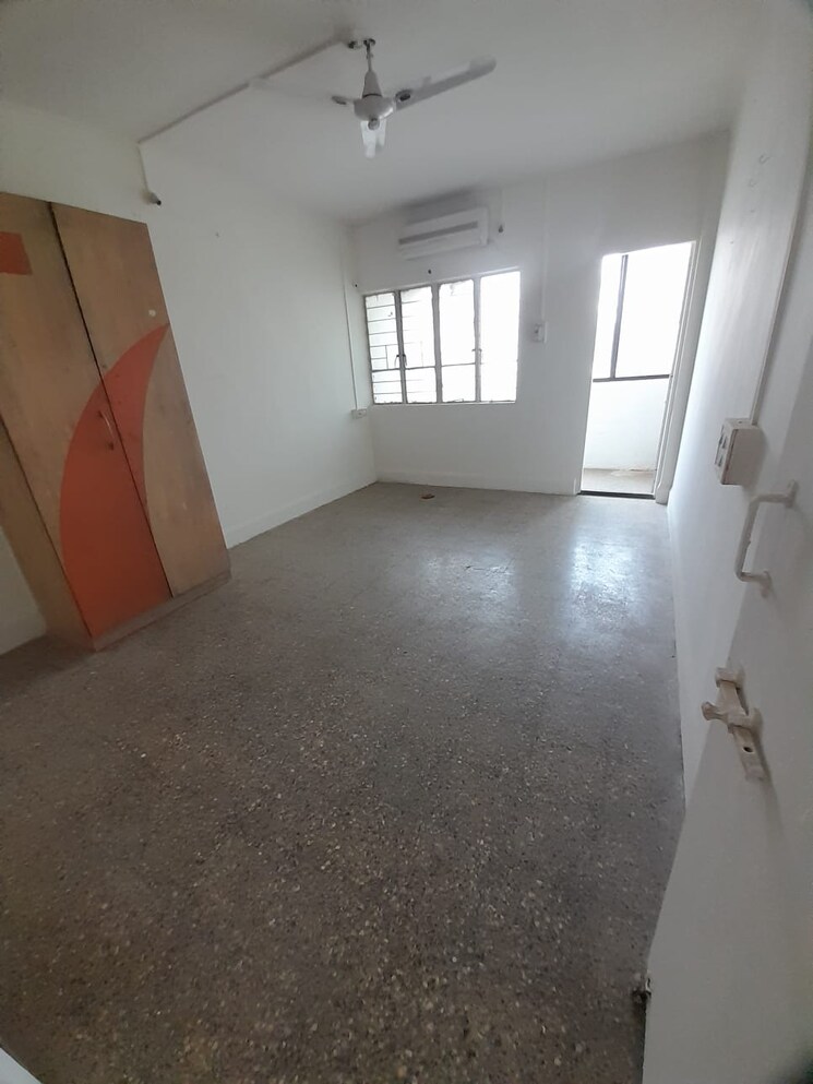 Living Room, mantri-park-i-and-ii 2 Bedroom 800 Sq.Ft. Apartment In Kothrud Pune 9197685