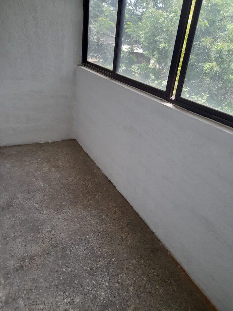 Balcony, mantri-park-i-and-ii 2 Bedroom 800 Sq.Ft. Apartment In Kothrud Pune 9197685