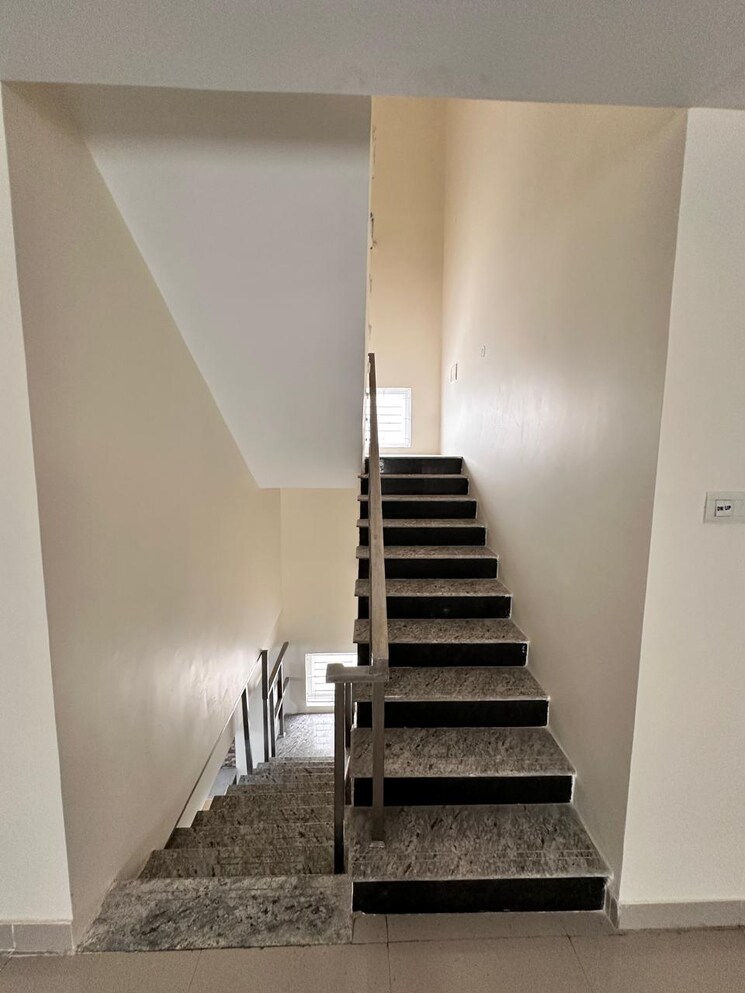 undefined, aakriti-crr-lakeside-ville 4 Bedroom 3300 Sq.Ft. Apartment In Tellapur Hyderabad 9197697