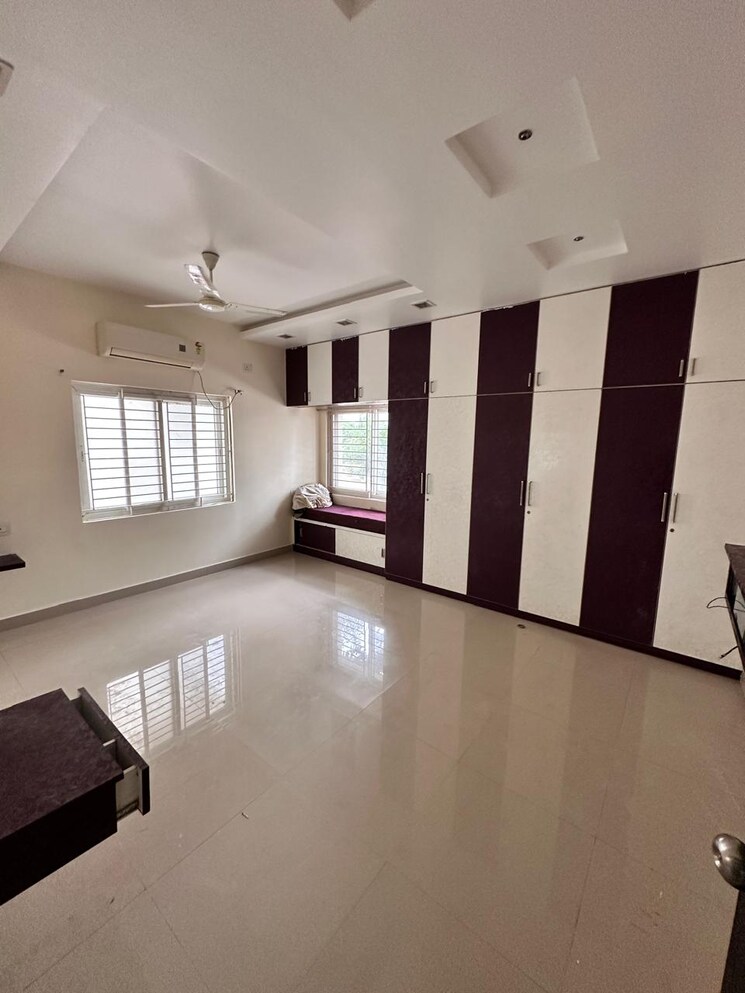 Kitchen, aakriti-crr-lakeside-ville 4 Bedroom 3300 Sq.Ft. Apartment In Tellapur Hyderabad 9197697