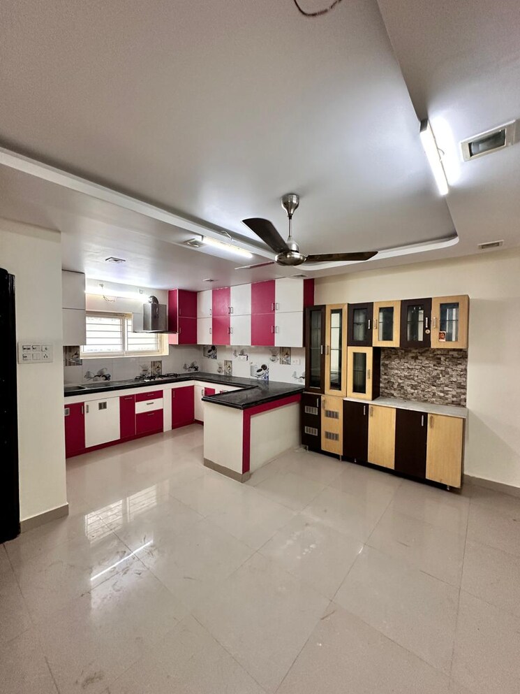 Bedroom, aakriti-crr-lakeside-ville 4 Bedroom 3300 Sq.Ft. Apartment In Tellapur Hyderabad 9197697