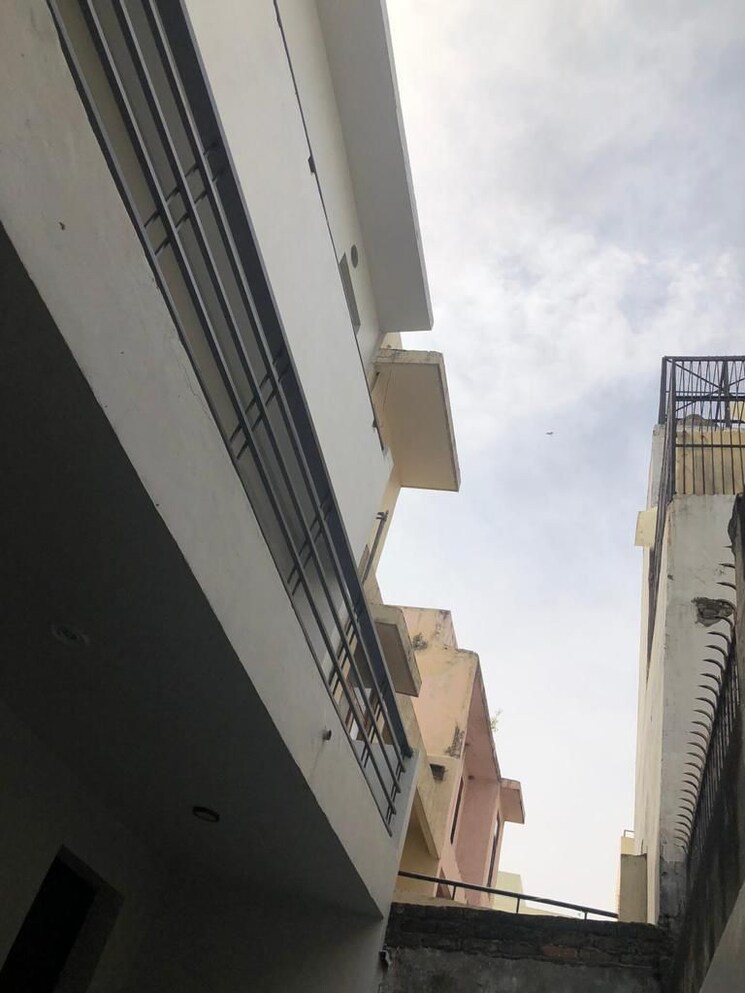 Exterior View, dlf-royale-residences 3 Bedroom 250 Sq.Yd. Villa In Dlf Phase I Gurgaon 9197753