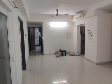 Room in 3 BHK Apartment at Pareena The Elite Residences, Sector 99 – for Rent