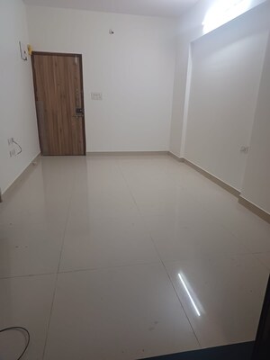 Room in 1 BHK Apartment at Vijayaben Kanji Tower, Vile Parle East – for Sale