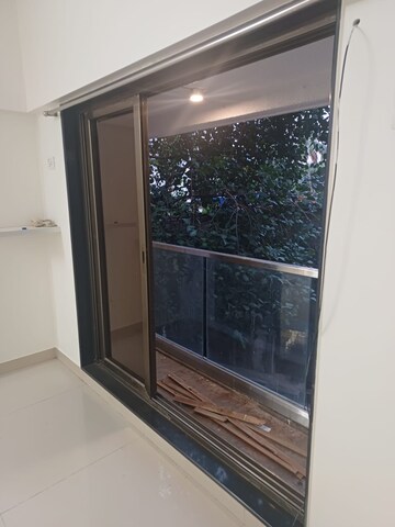 Room in 1 BHK Apartment at Vijayaben Kanji Tower, Vile Parle East – for Sale